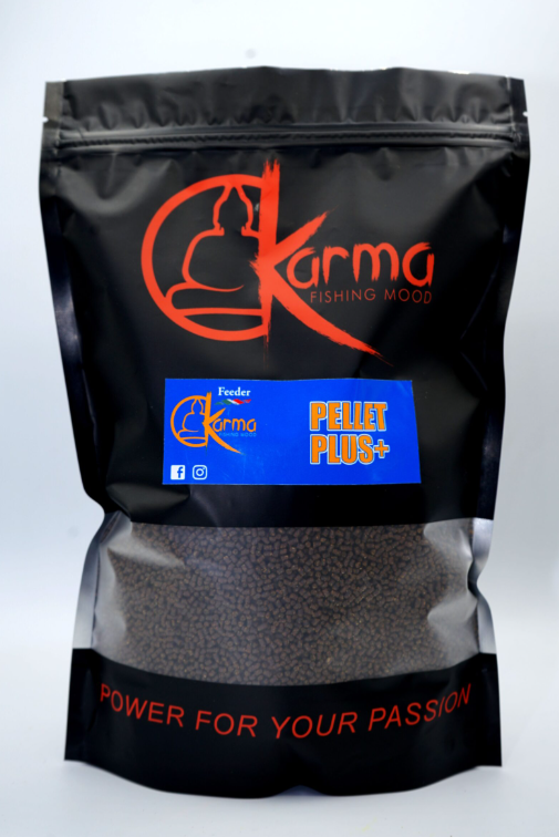 Karma Pellet Plus+betaina – 900 g